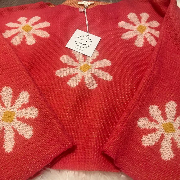 Baevely Sweaters - Daisy sweater